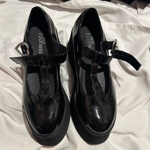 Black Patent Leather Mary Jane Shoes